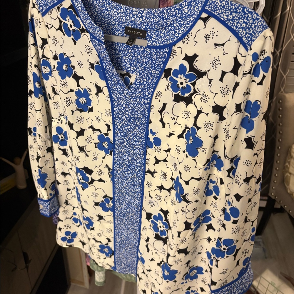 Floral Blue and White Blouse